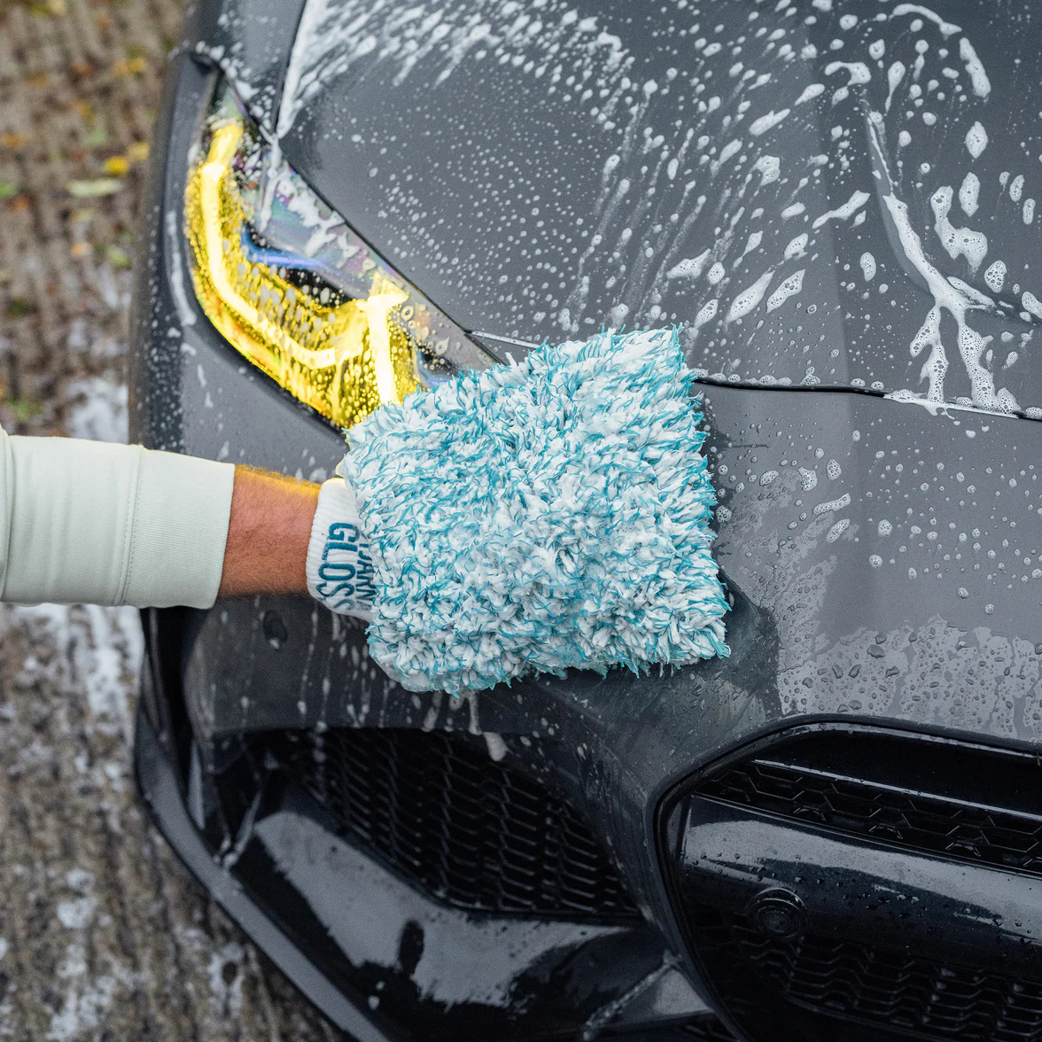 Stjarnagloss Gloss Wash Car Cleaning Kit- Citrus Pre-Wash, Shampoo, Rinse Aid, Wash Mitt and Drying Towel