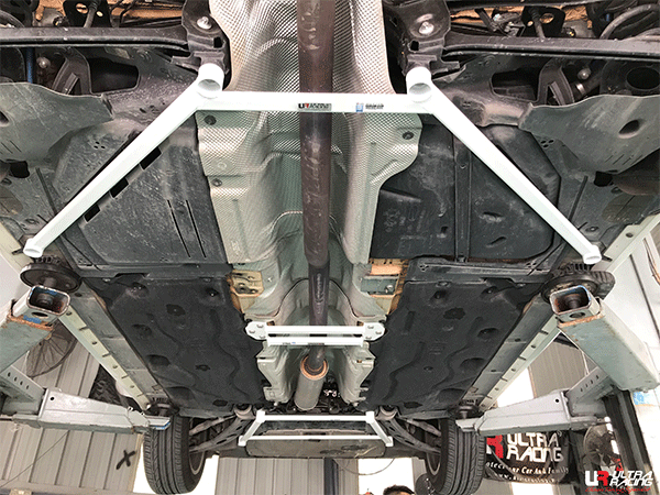 Ultra Racing BMW 2 F45 216i /X1 F48 2.0T /Mini Clubman F54 /Country Man F60 UltraRacing 3-Point Rear Lower Bar (3859) URTW-RL3-3859 Ultra Racing