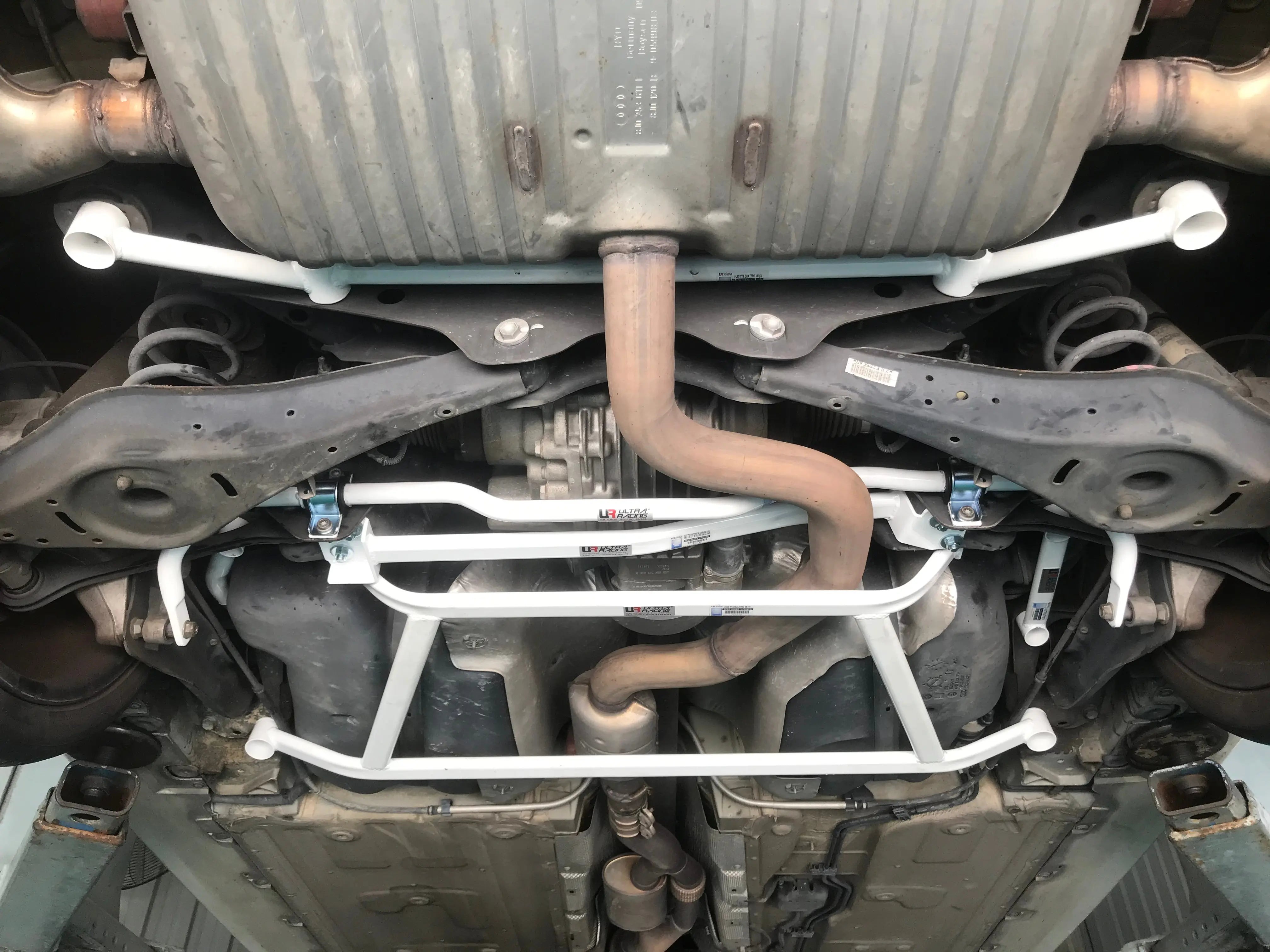 Ultra Racing Audi TT MK2 (8J) 2.0 TFSI 4WD LHD Rear Lower Brace 3 Ultra Racing