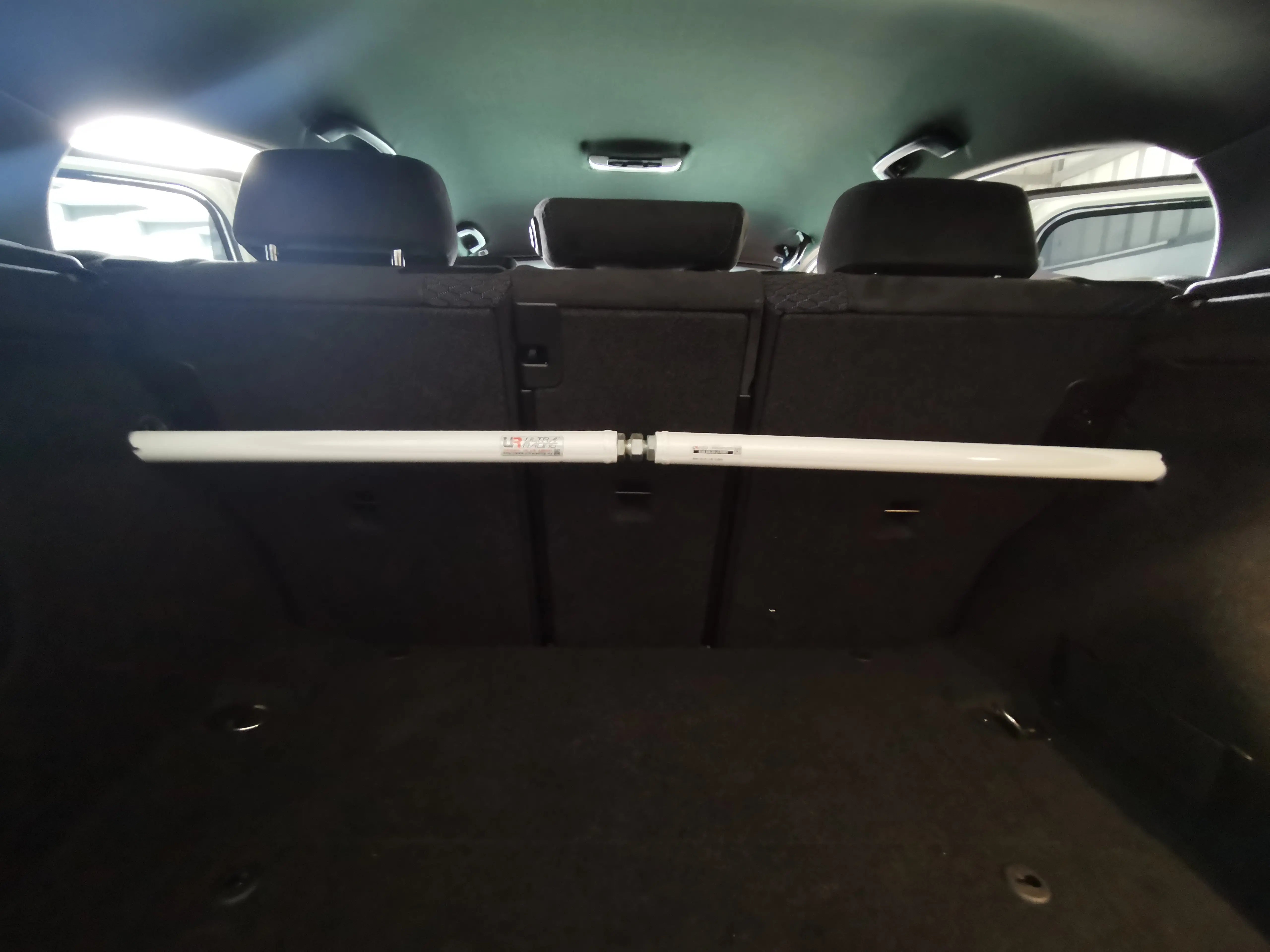 Ultra Racing  BMW F20 (120d) 2.0D 2WD FACELIFT HATCHBACK 2015-2019 Rear Strut Brace Ultra Racing