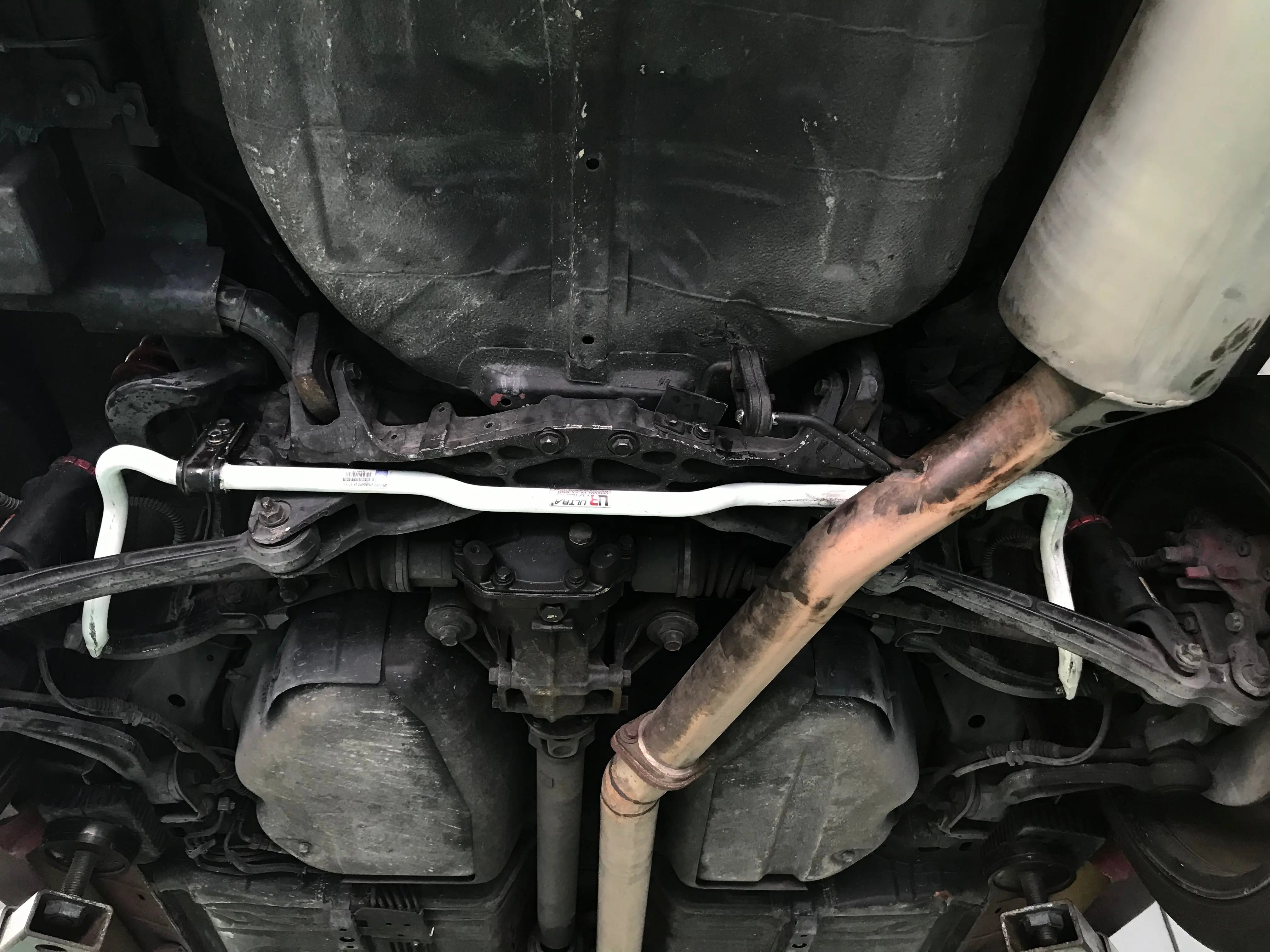 Ultra Racing MITSUBISHI EVO 7 7TH GEN (CT9A) 2.0T 4WD OEM INTERCOOLER 2001-2003  Rear Anti Roll Bar Ultra Racing